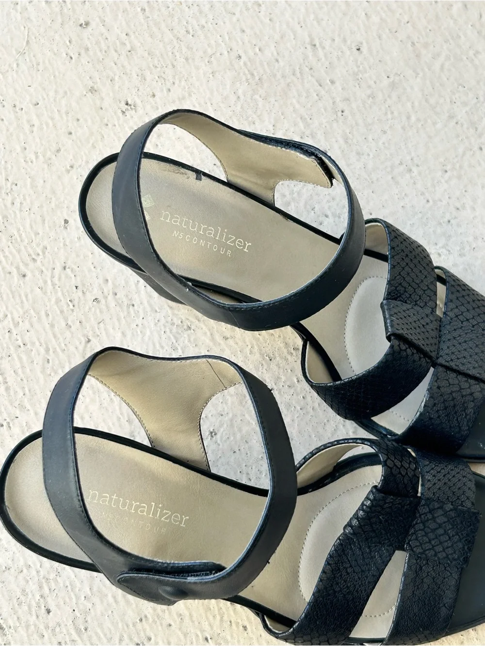 Women's Black Textured Strap Block Heel Sandals